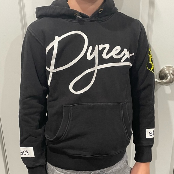 Pyrex sweatshirt bought in Italy - Picture 1 of 4
